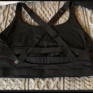 Lululemon crossing straps bra